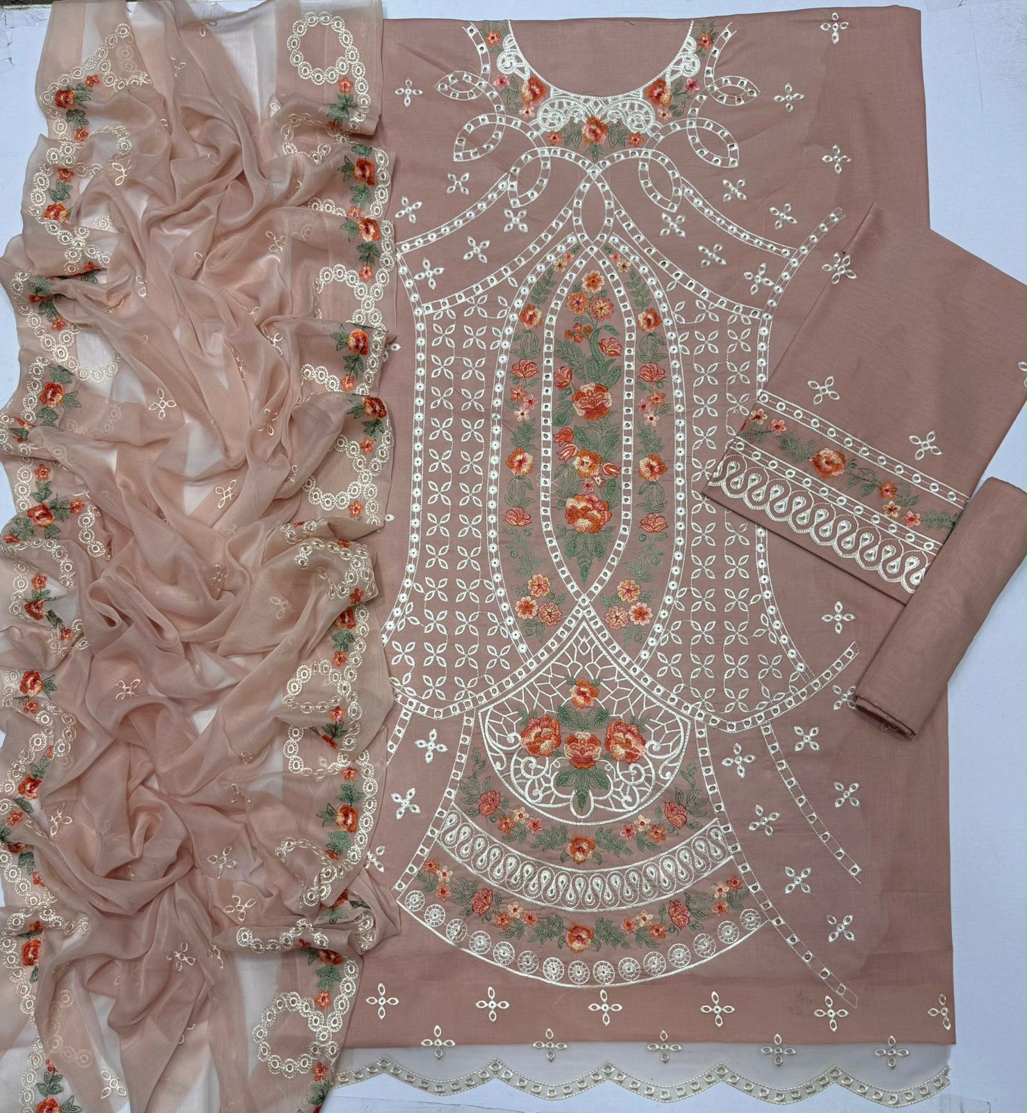Zara Shahjahan 6169 Summer Collection – Heavy Embroidered Airjet Lawn Suit with Chiffon Dupatta