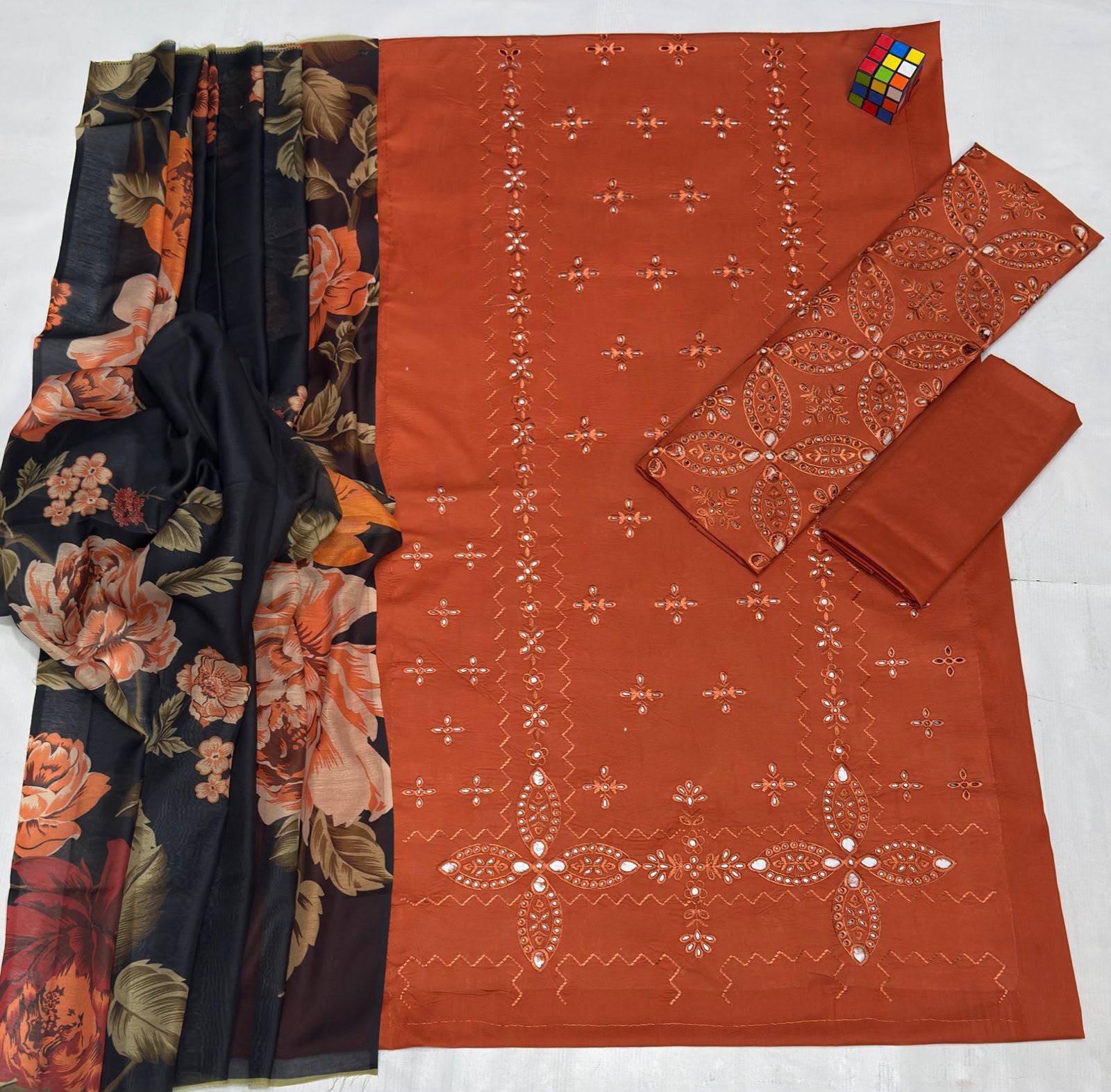 Iznik 5009 Summer Collection – Luxury Chikankari Embroidered Airjet Lawn Suit with Printed Dupatta